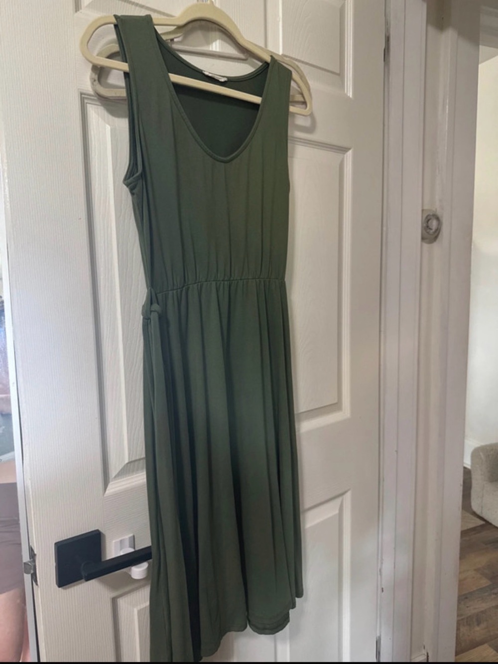 Sleeveless Olive Green Midi Dress - Elegant Everyday Style